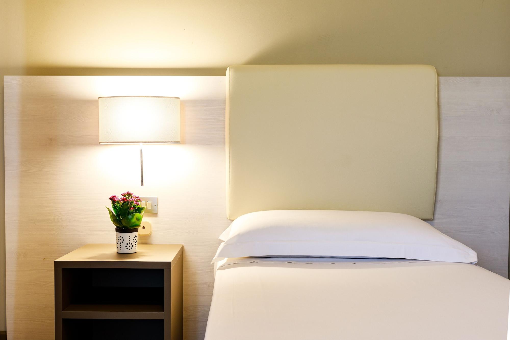 Hotel Oleggio Malpensa Dış mekan fotoğraf