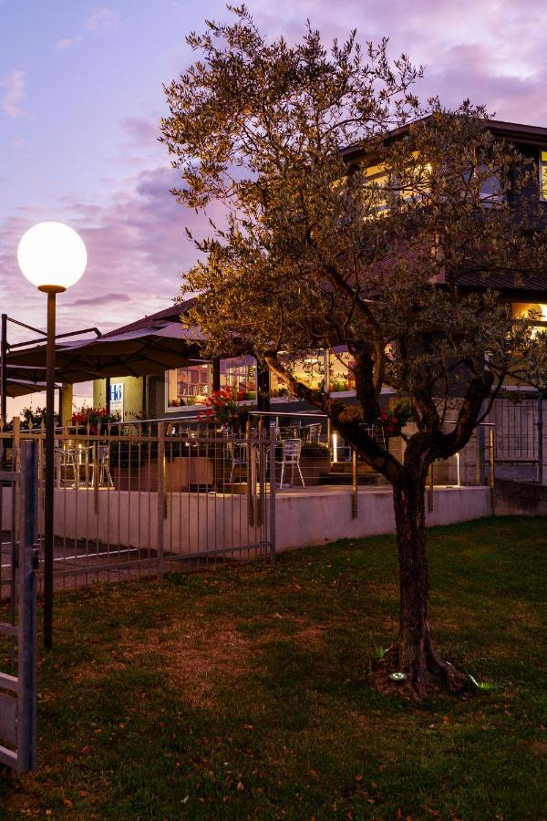 Hotel Oleggio Malpensa Dış mekan fotoğraf